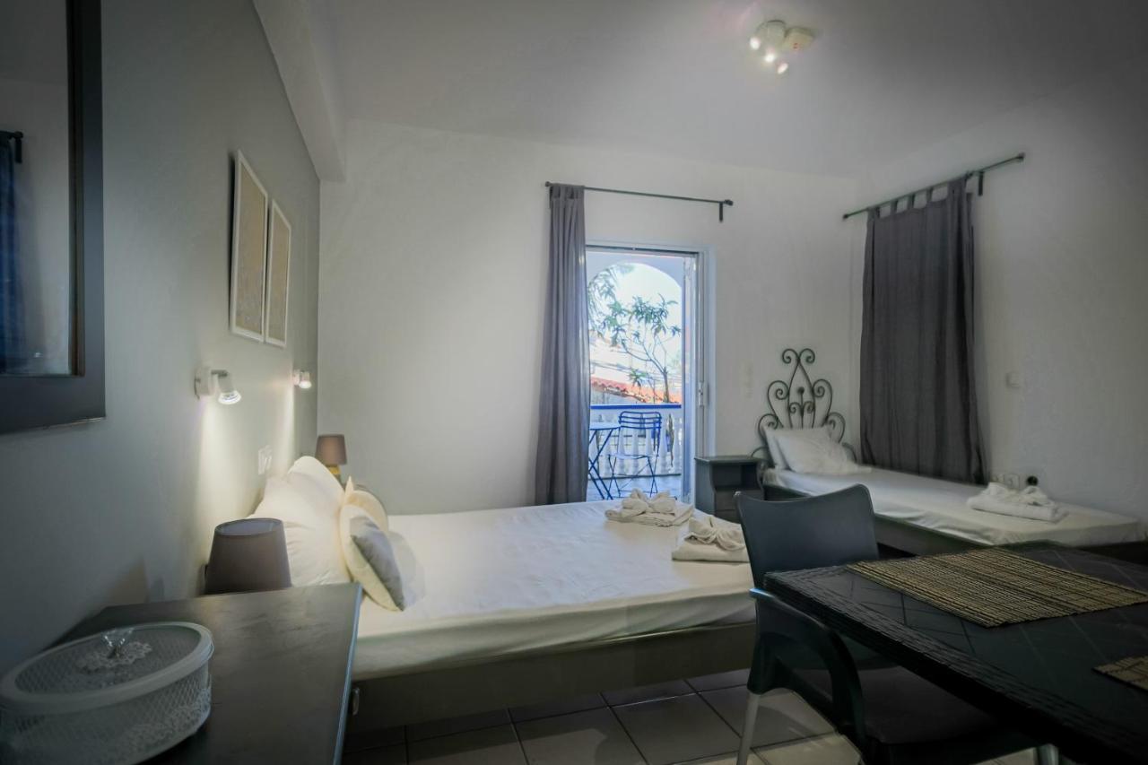 Velendzas Holidays Alykanas  Exterior photo