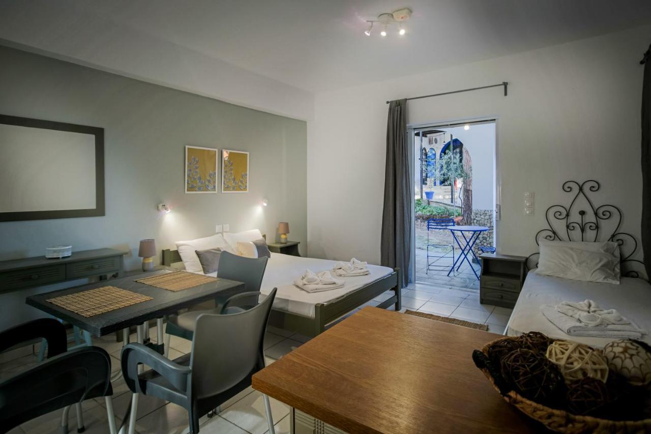 Velendzas Holidays Alykanas  Exterior photo
